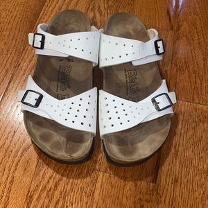 White Birkenstock’s